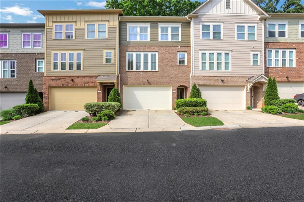 1300 Hopkins Dr., Decatur, GA 30033