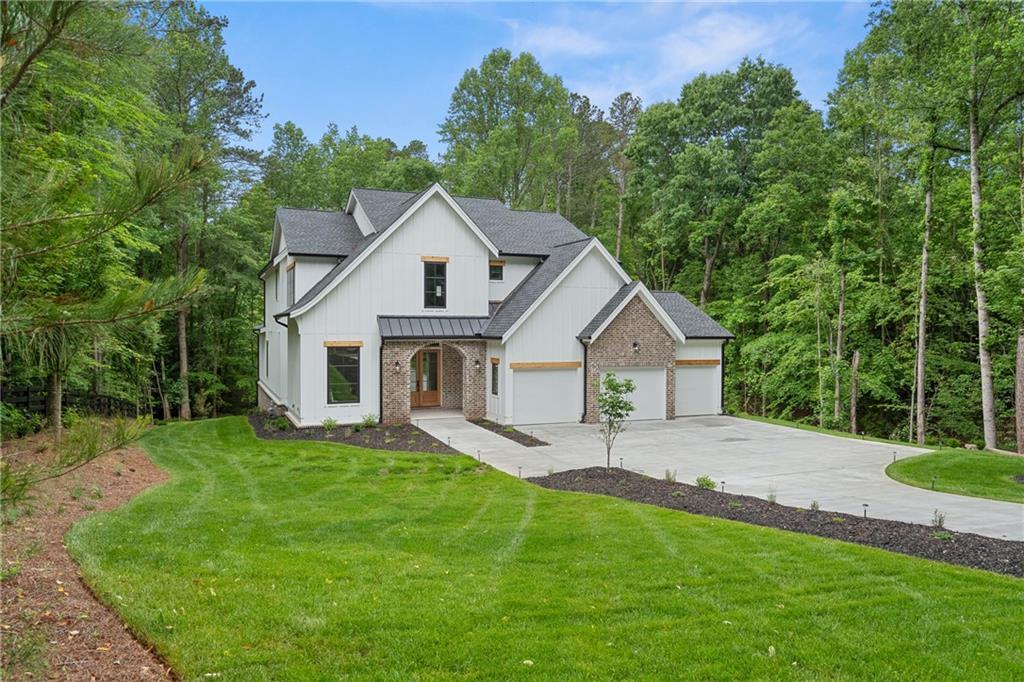 2595 Grassview Dr., Milton, GA 30004