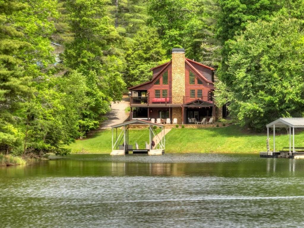 67 Lakeshore Dr., Blairsville, GA 30512