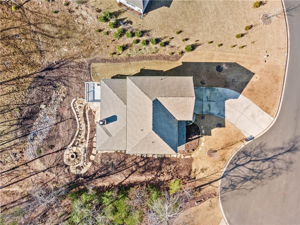 724 Broken Arrow, Waleska, GA 30183