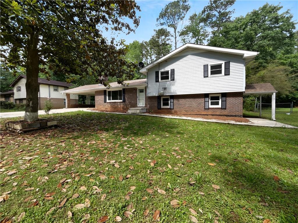 6389 Cumberland Dr., Rex, GA 30273