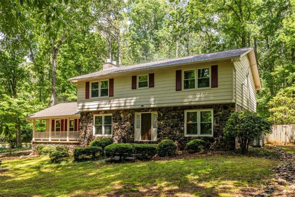 5410 Rosser Rd., Stone Mountain, GA 30087