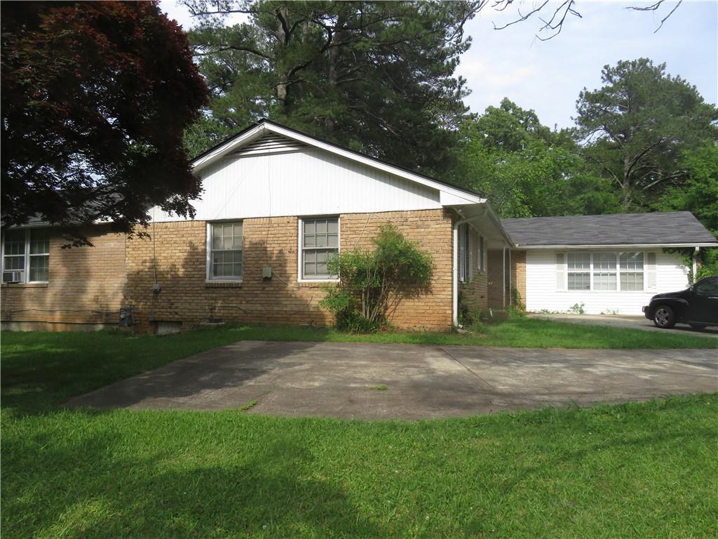 2447 Omaha Rd., Atlanta, GA 30331