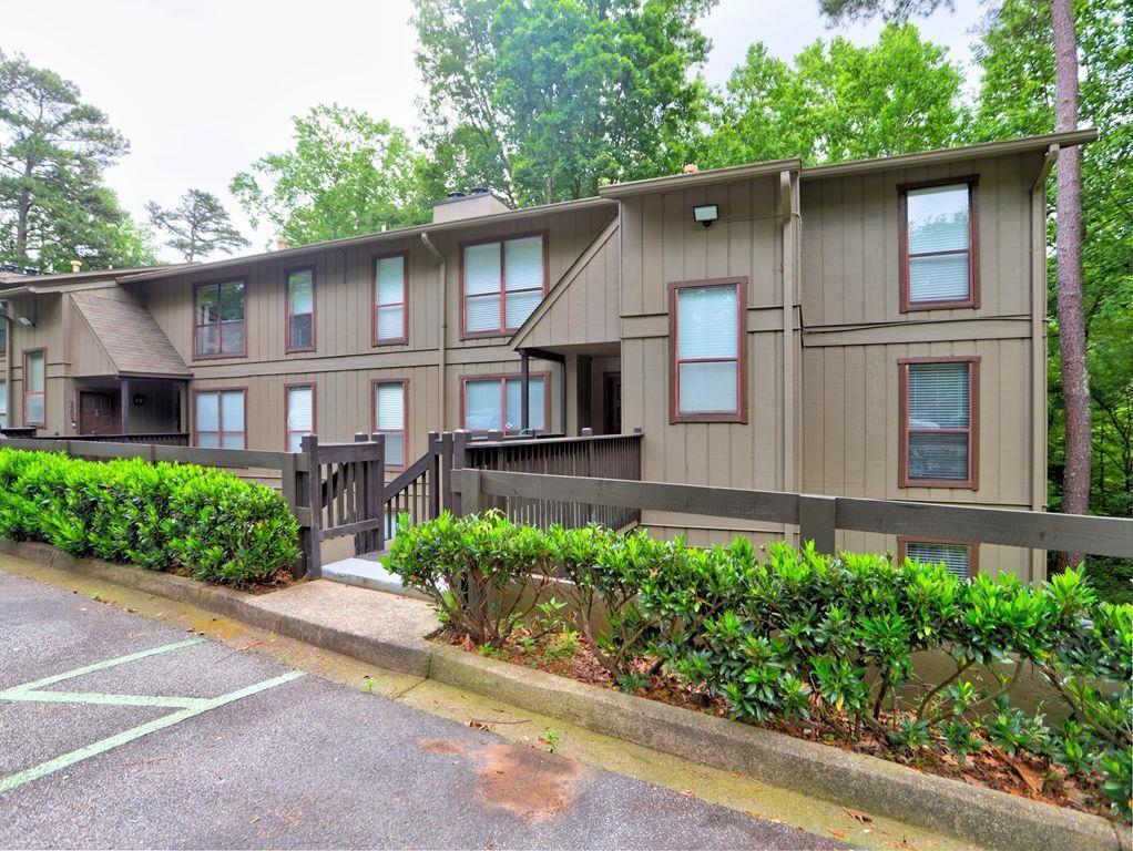 2210 Cumberland Ct., Smyrna, GA 30080