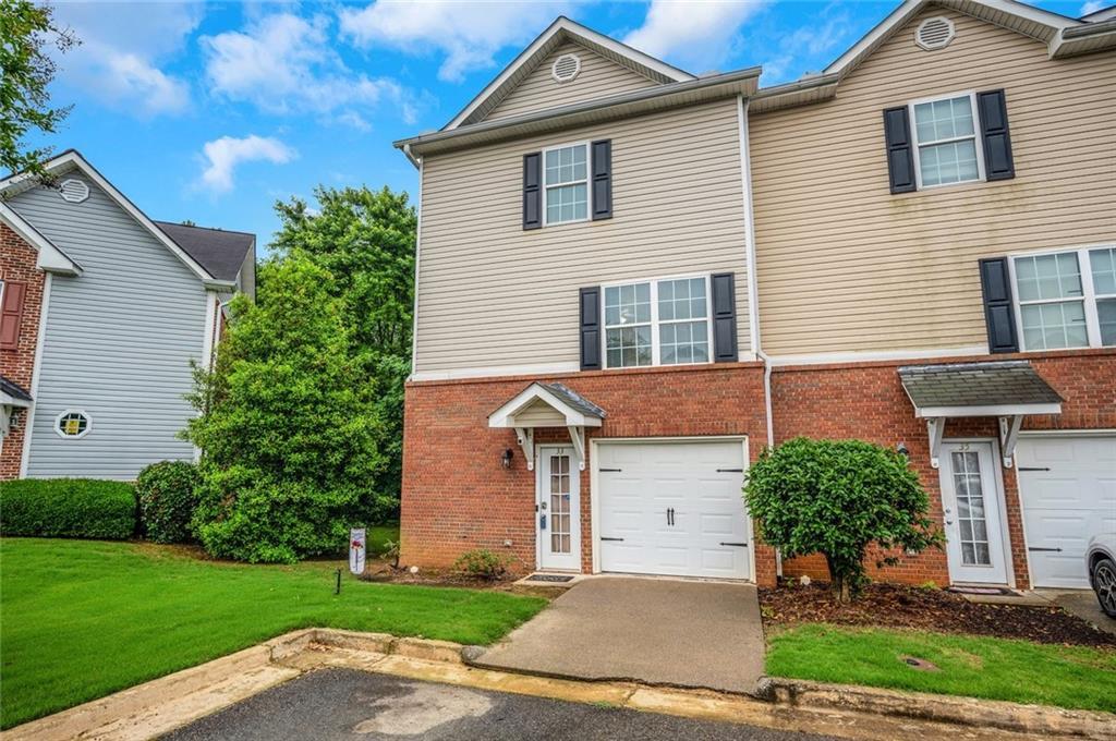 33 Middlebrook Dr., Cartersville, GA 30120