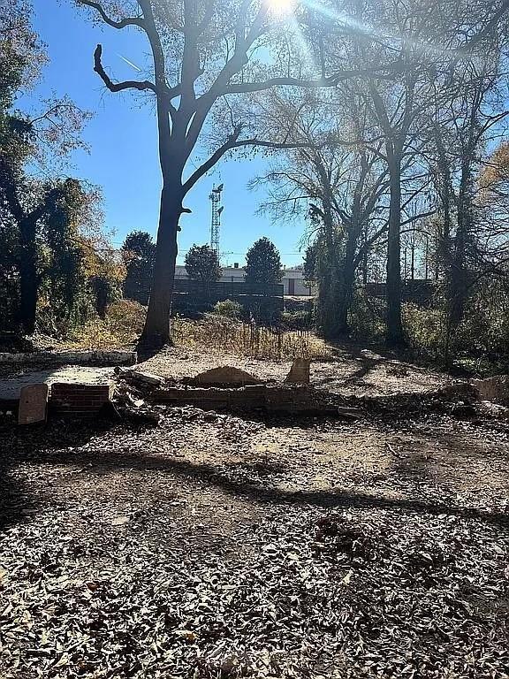 209 Fairview Dr., Fairburn, GA 30213