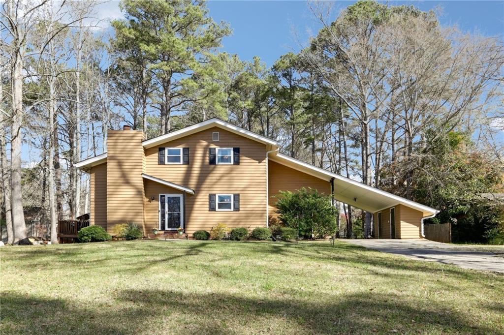 6 Lynn Cir., Newnan, GA 30263