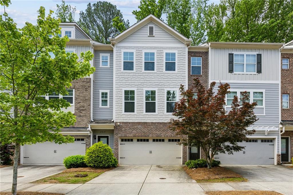 2817 White Oak Ln., Decatur, GA 30032