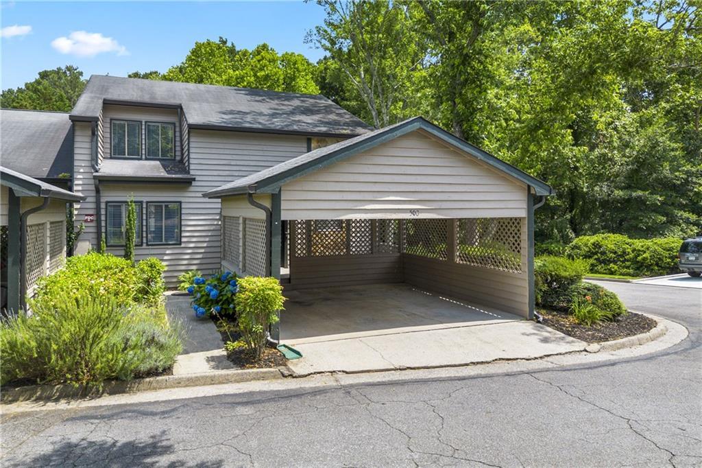 500 Gardenia Ln., Marietta, GA 30068