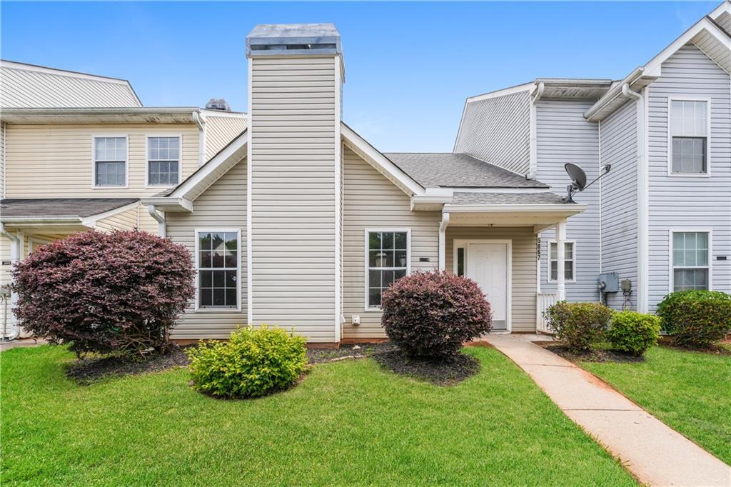 5867 Trent Walk Dr., Lithonia, GA 30038