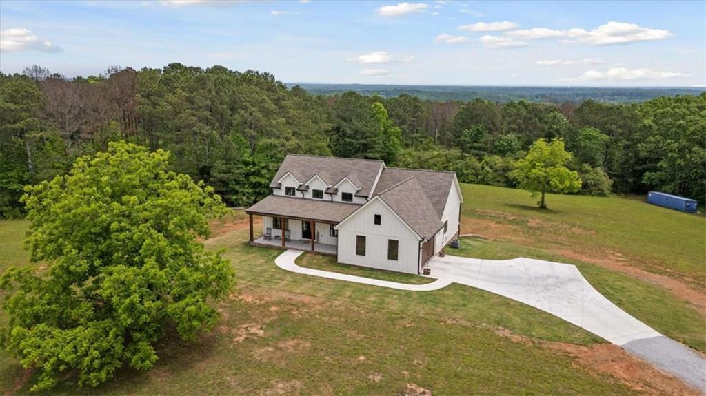 1423 Hillcrest Rd., Bowdon, GA 30108