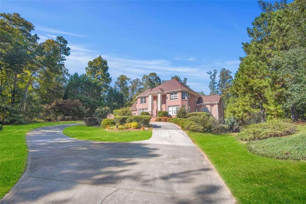 7523 Kimberly Lynn Ct., Lithonia, GA 30058