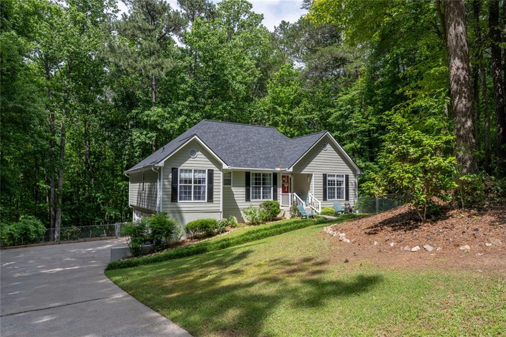 1737 Mount Berry Dr., Douglasville, GA 30135