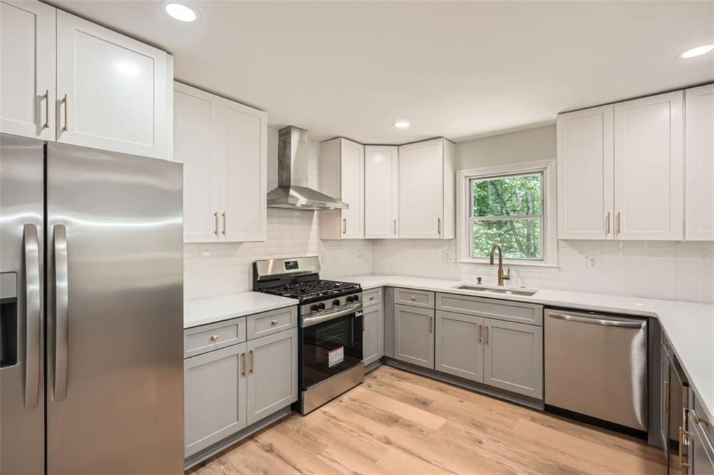 290 Bromack Dr., Atlanta, GA 30315