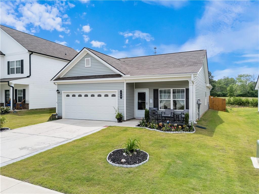 209 Sycamore Dr., Calhoun, GA 30701