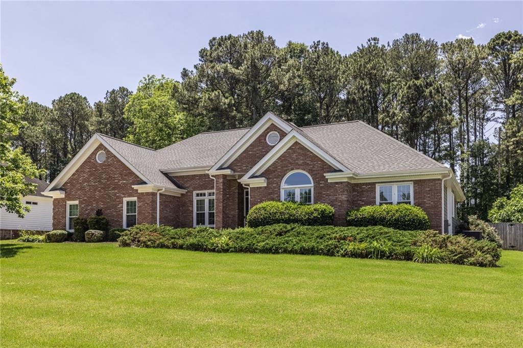 3845 Glen Ian Dr., Loganville, GA 30052
