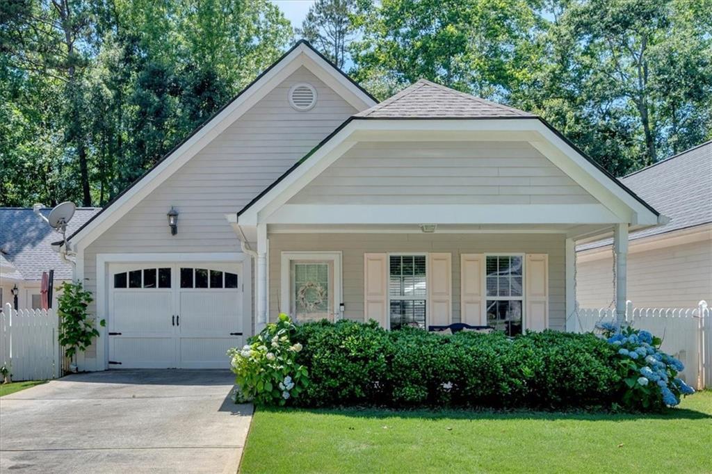 227 Katherine Ct., Carrollton, GA 30117