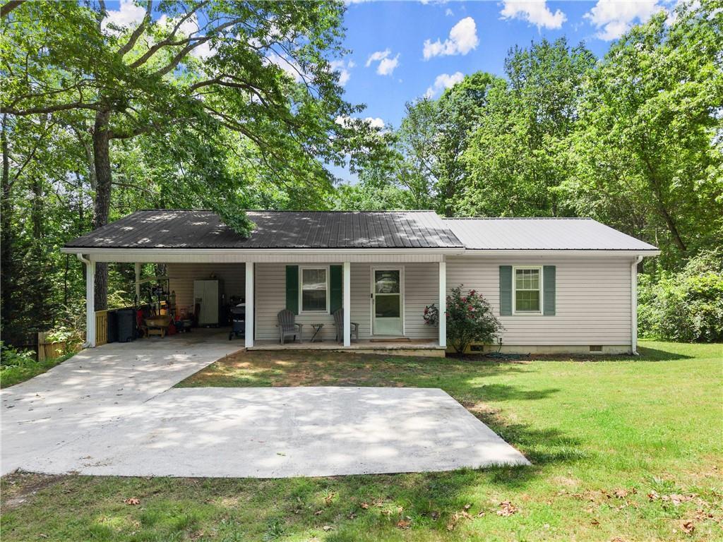 153 Garrison Dr., Cleveland, GA 30528