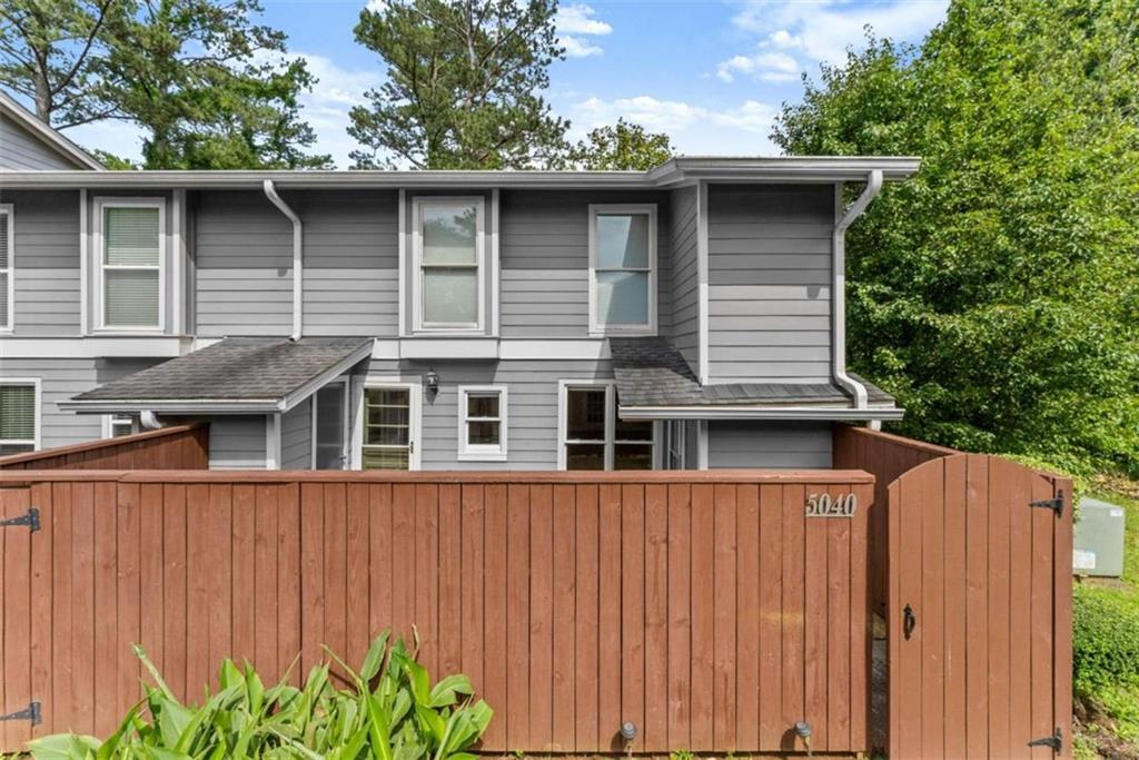 5040 Meadow Lane Ne, Marietta, GA 30068