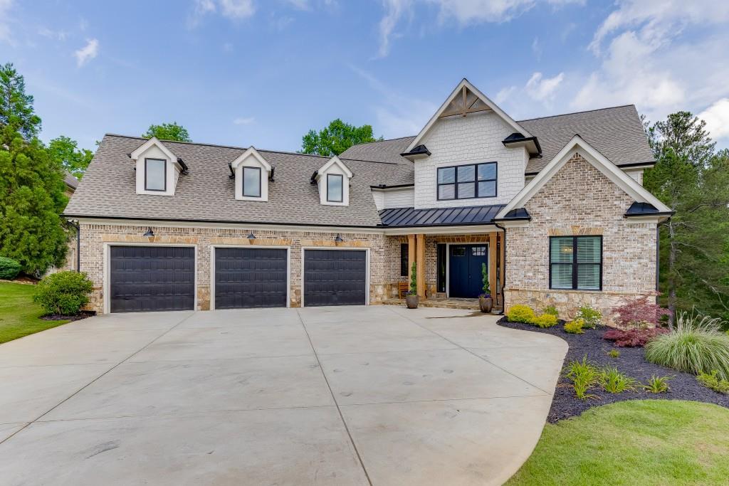 4781 Falling Brook Dr., Flowery Branch, GA 30542