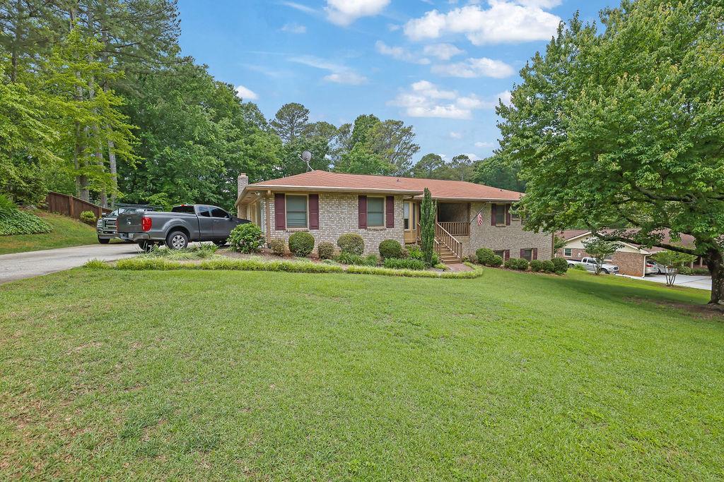 2149 New London Place Pl., Snellville, GA 30078