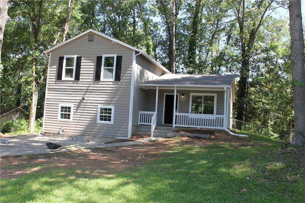 5561 Petite Point, Stone Mountain, GA 30058