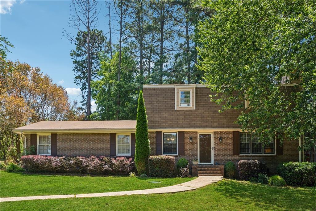 461 Village Green Ct., Lilburn, GA 30047