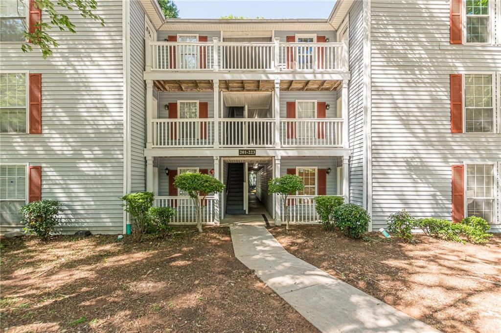 215 Cobblestone Tr., Avondale Estates, GA 30002