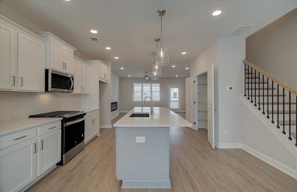 3338 Cranston Ln., Kennesaw, GA 30144