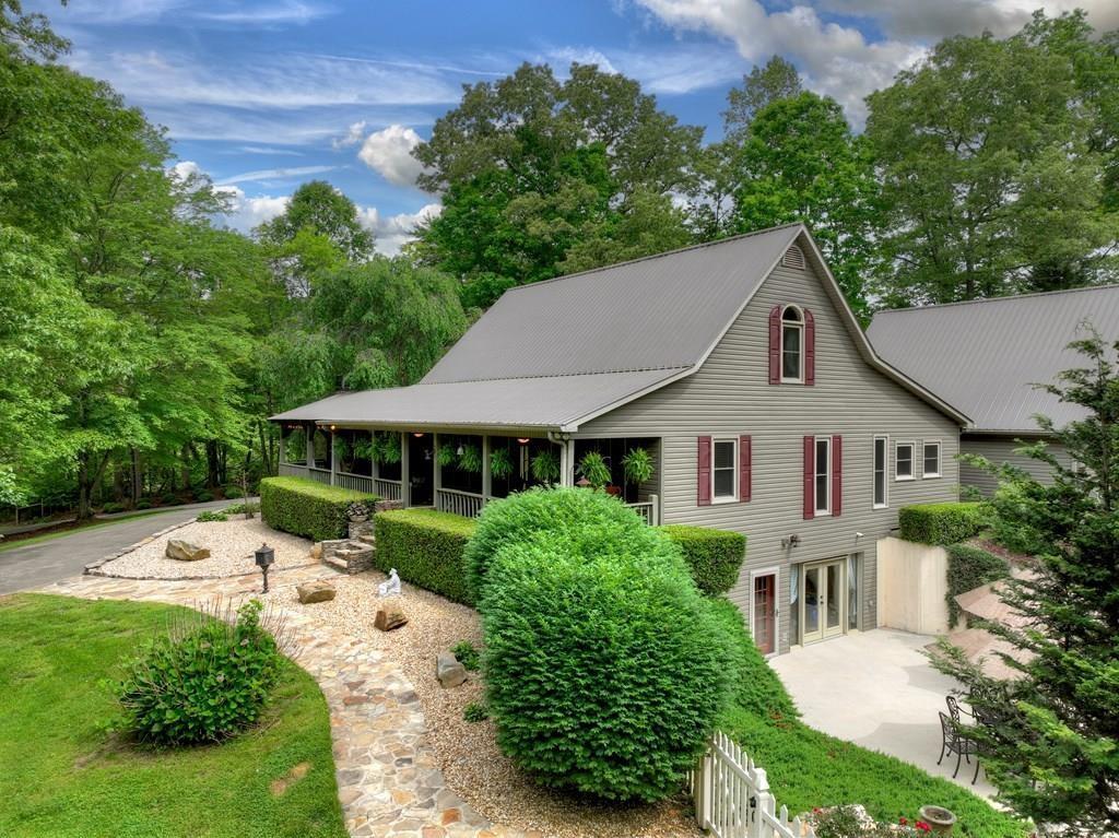 270 Stone Ln., Blue Ridge, GA 30513