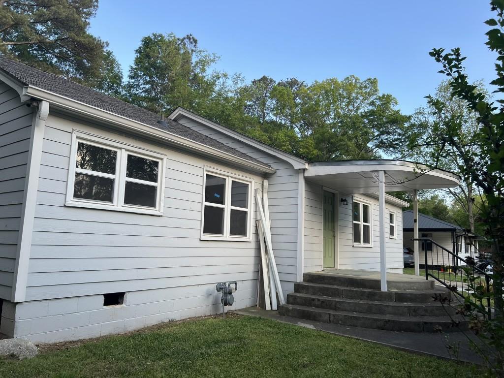 3831 Dillard St., Powder Springs, GA 30127