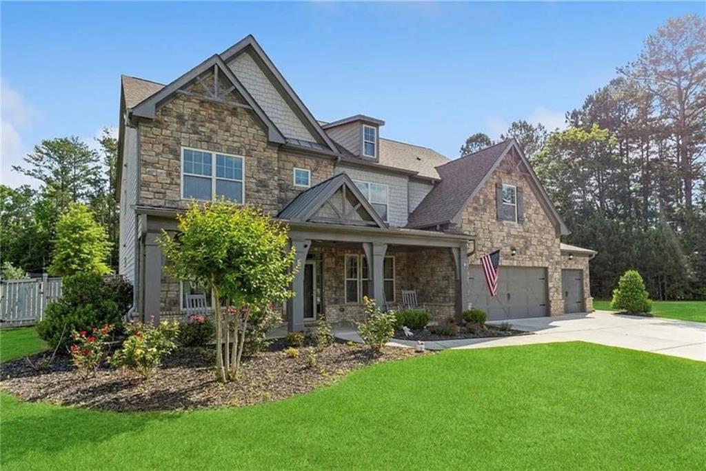 776 Amos Ln., Kennesaw, GA 30152
