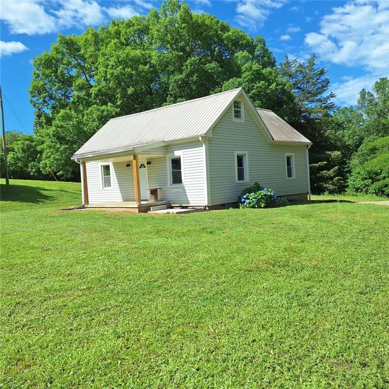 2240 Lee Land Rd., Gainesville, GA 30507