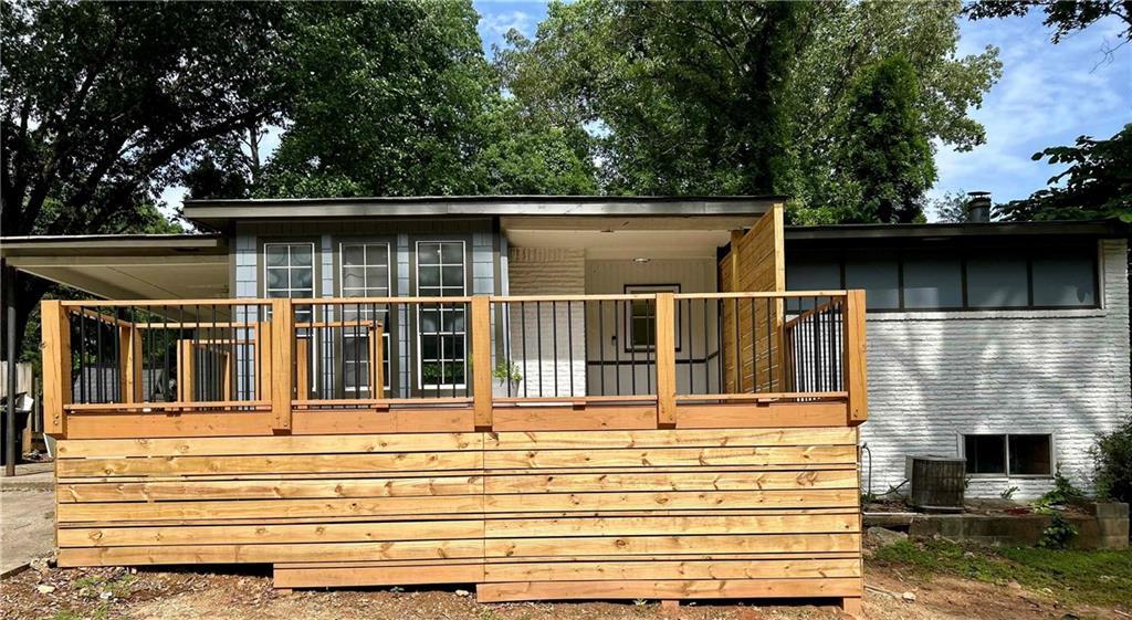 6072 Holiday Blvd., Forest Park, GA 30265