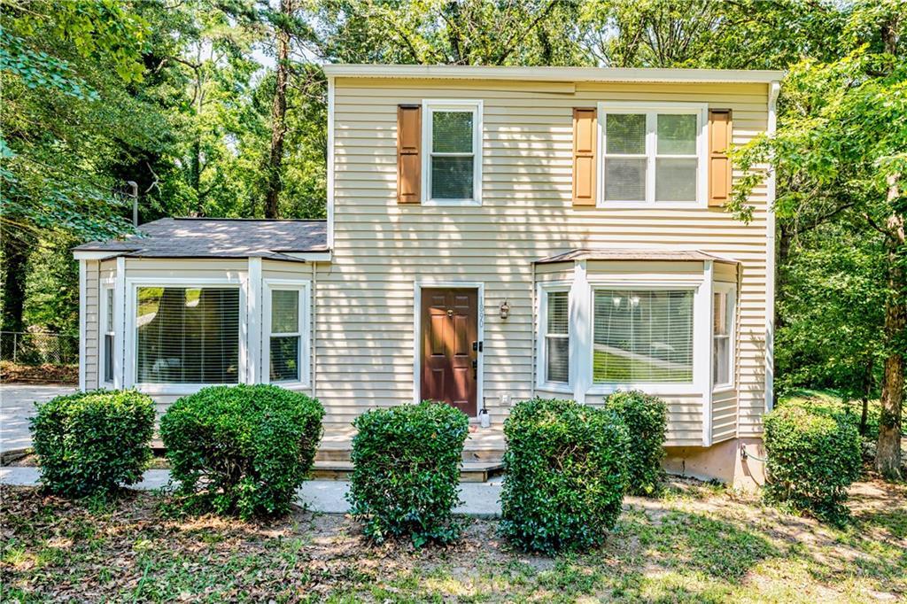 1890 Westminister Way, Conyers, GA 30012