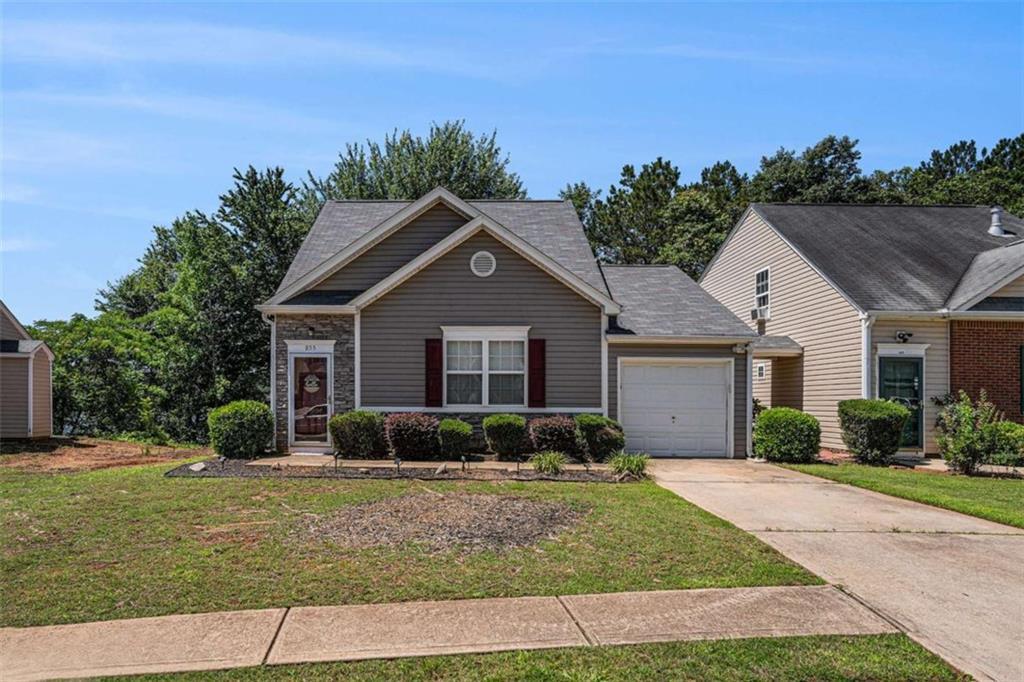 855 Lakeside Cir., Covington, GA 30016
