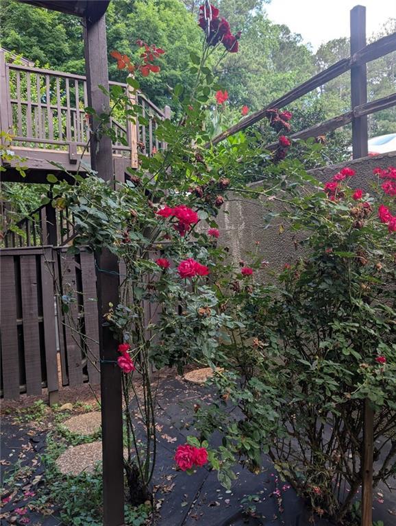 206 River Run Dr., Atlanta, GA 30350