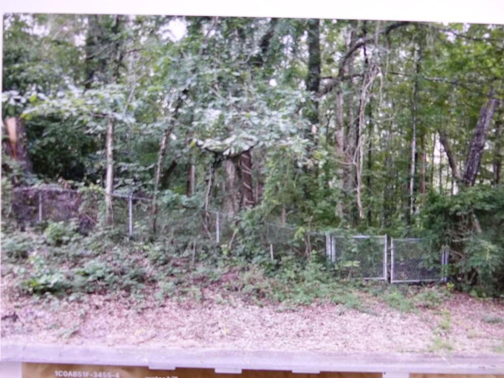 3607 Rainbow Cir., Snellville, GA 30039