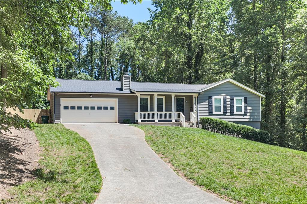 510 Whistlestop Dr., Woodstock, GA 30189