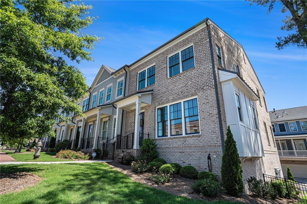 710 Elmwood Way, Roswell, GA 30075
