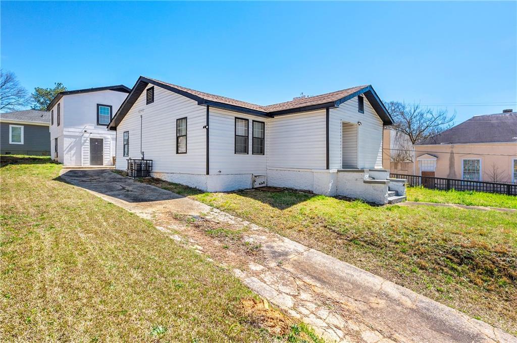 2110 Newnan St., Atlanta, GA 30344