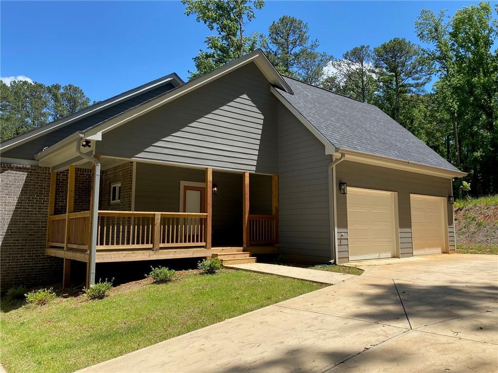 5950 Lynfield Dr., Atlanta, GA 30349