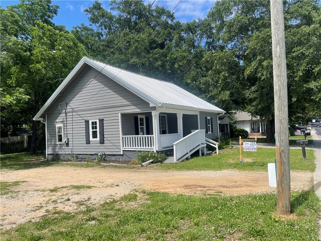 74 Martin Luther King Jr Dr., Winder, GA 30680
