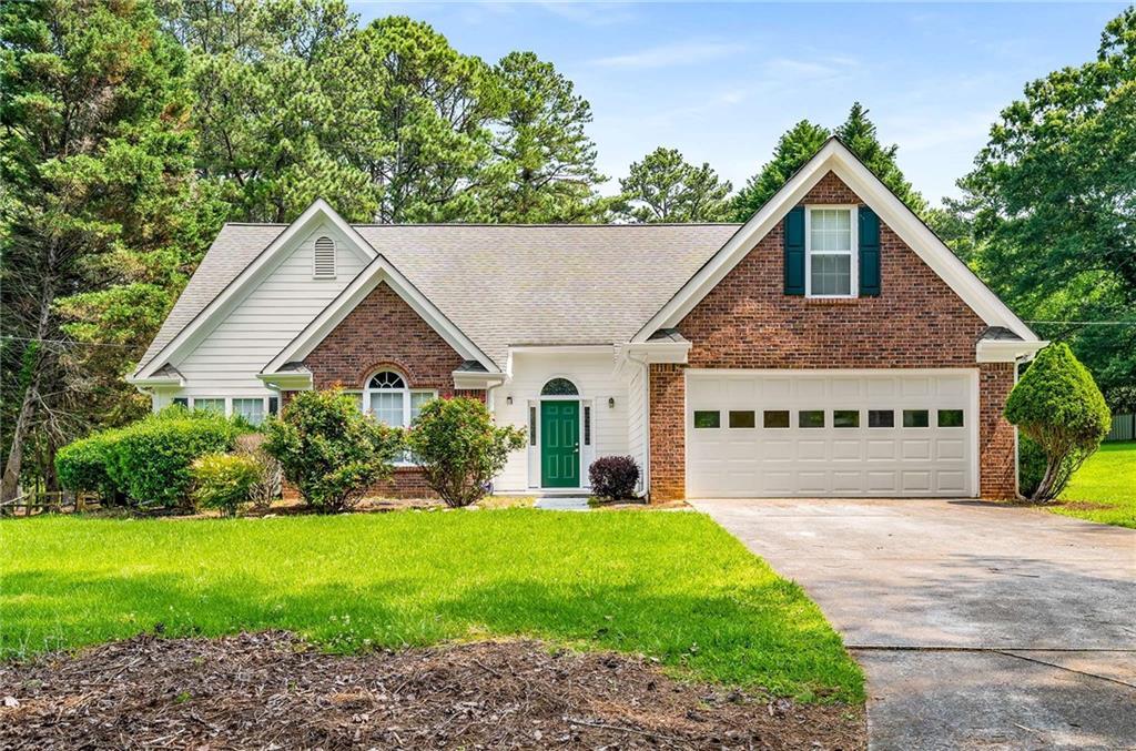 1978 Elmwood Cir., Snellville, GA 30078