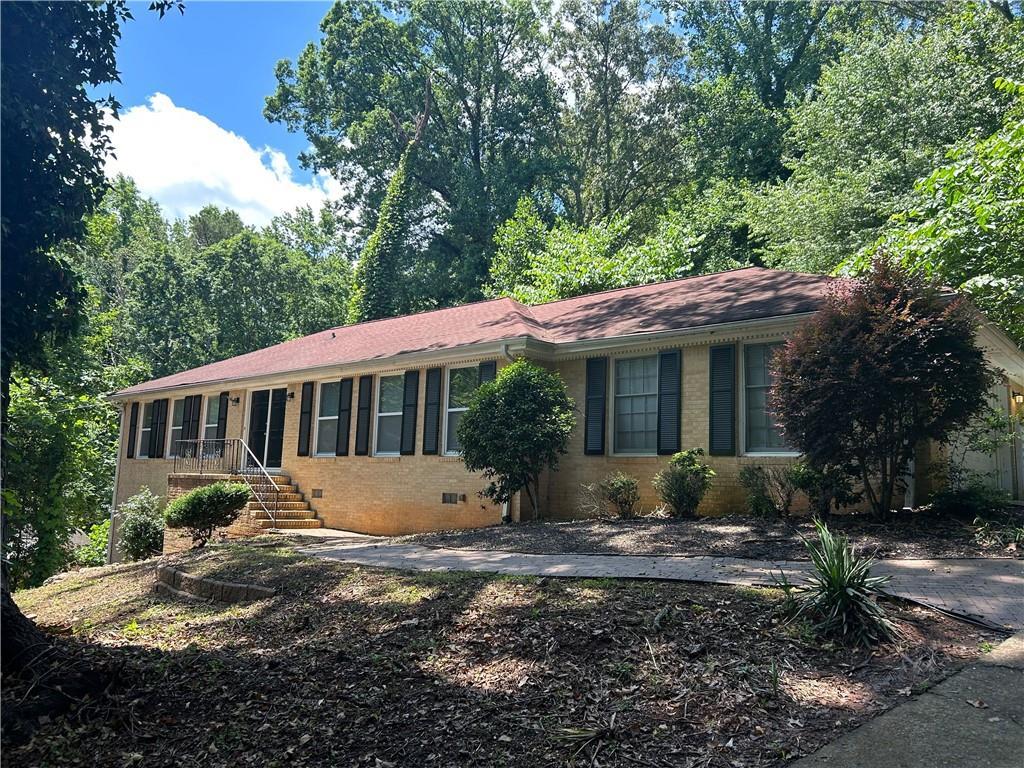 1093 Hasty Ct., Lilburn, GA 30047