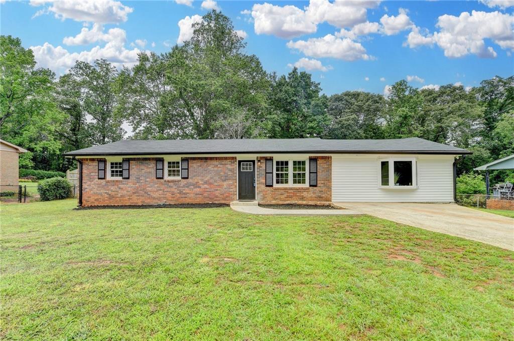 3799 Sweetbriar Cir., Lithia Springs, GA 30122