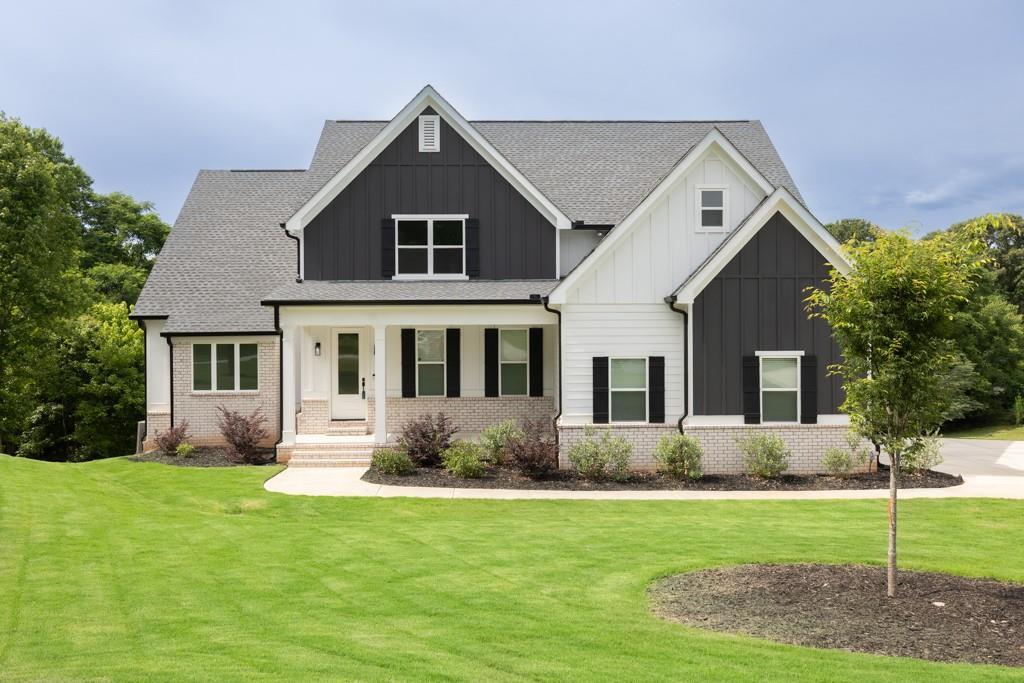 1217 Ora Lee Ln., Winder, GA 30680