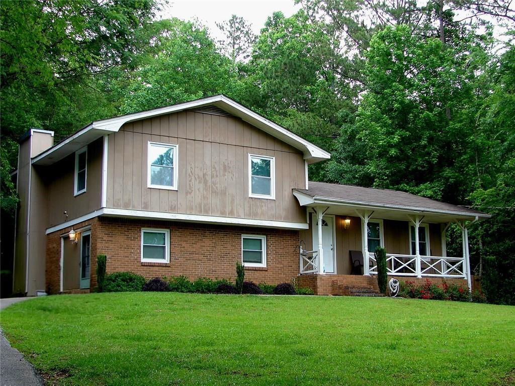 2592 King Louis Rd., Conyers, GA 30012