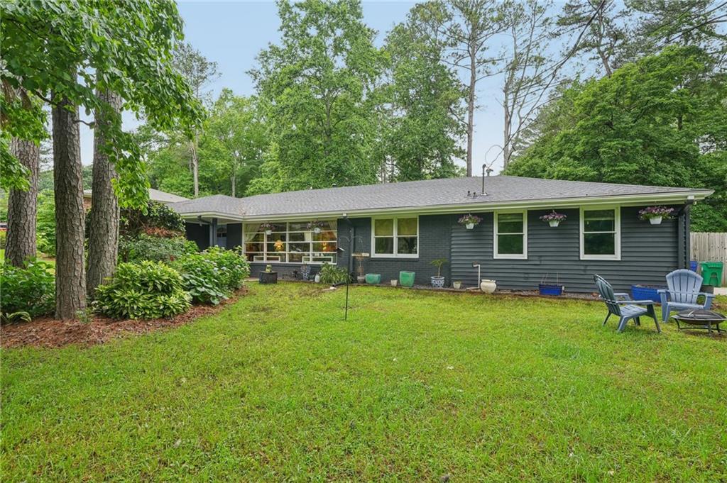 2762 Whispering Pines Dr., Decatur, GA 30033
