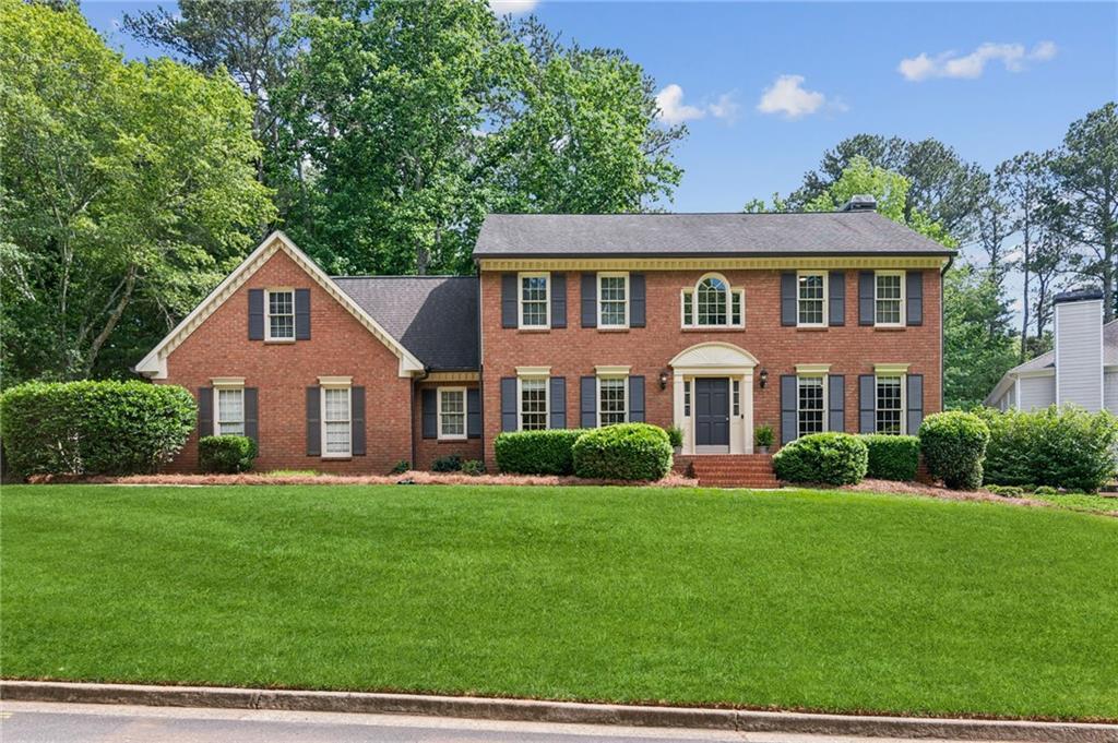 6165 Pin Oak Ln., Alpharetta, GA 30005